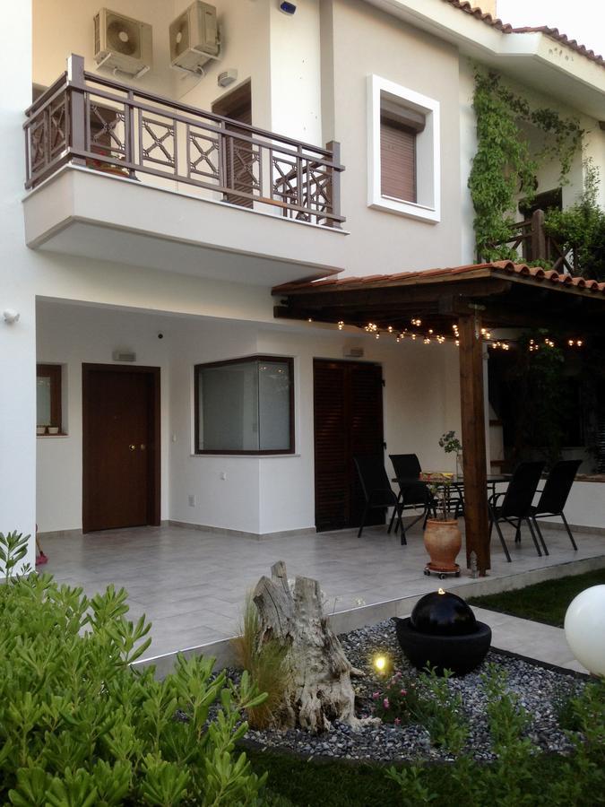 Beach House Nikiti Kültér fotó